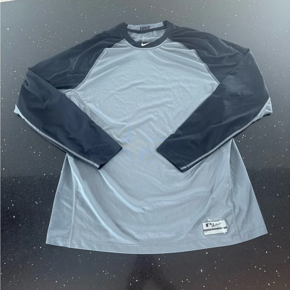 Nike Black and Gray Raglan Long Sleeve Shirt